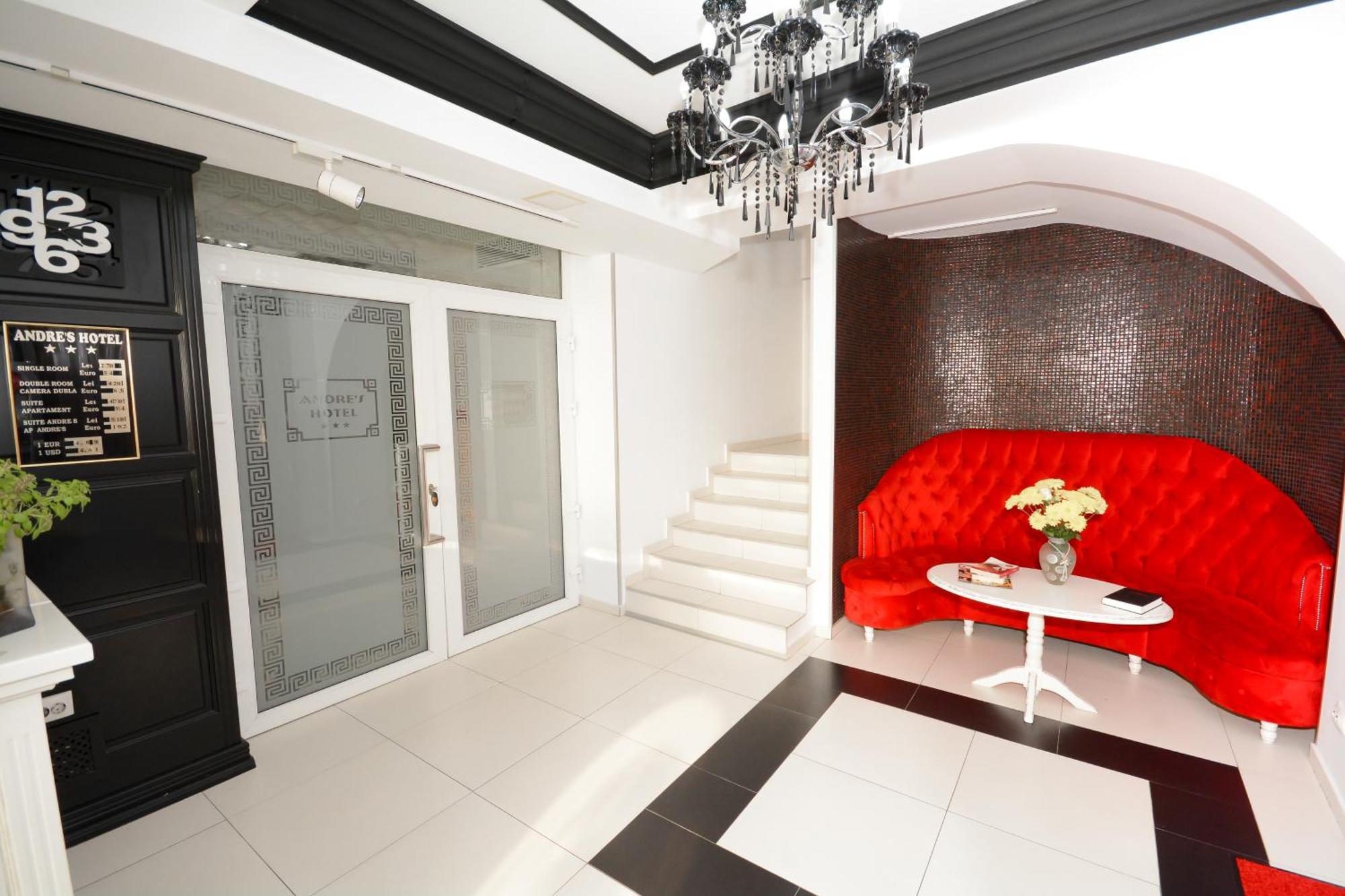 Hotel Andre'S Krajowa Zewnętrze zdjęcie
