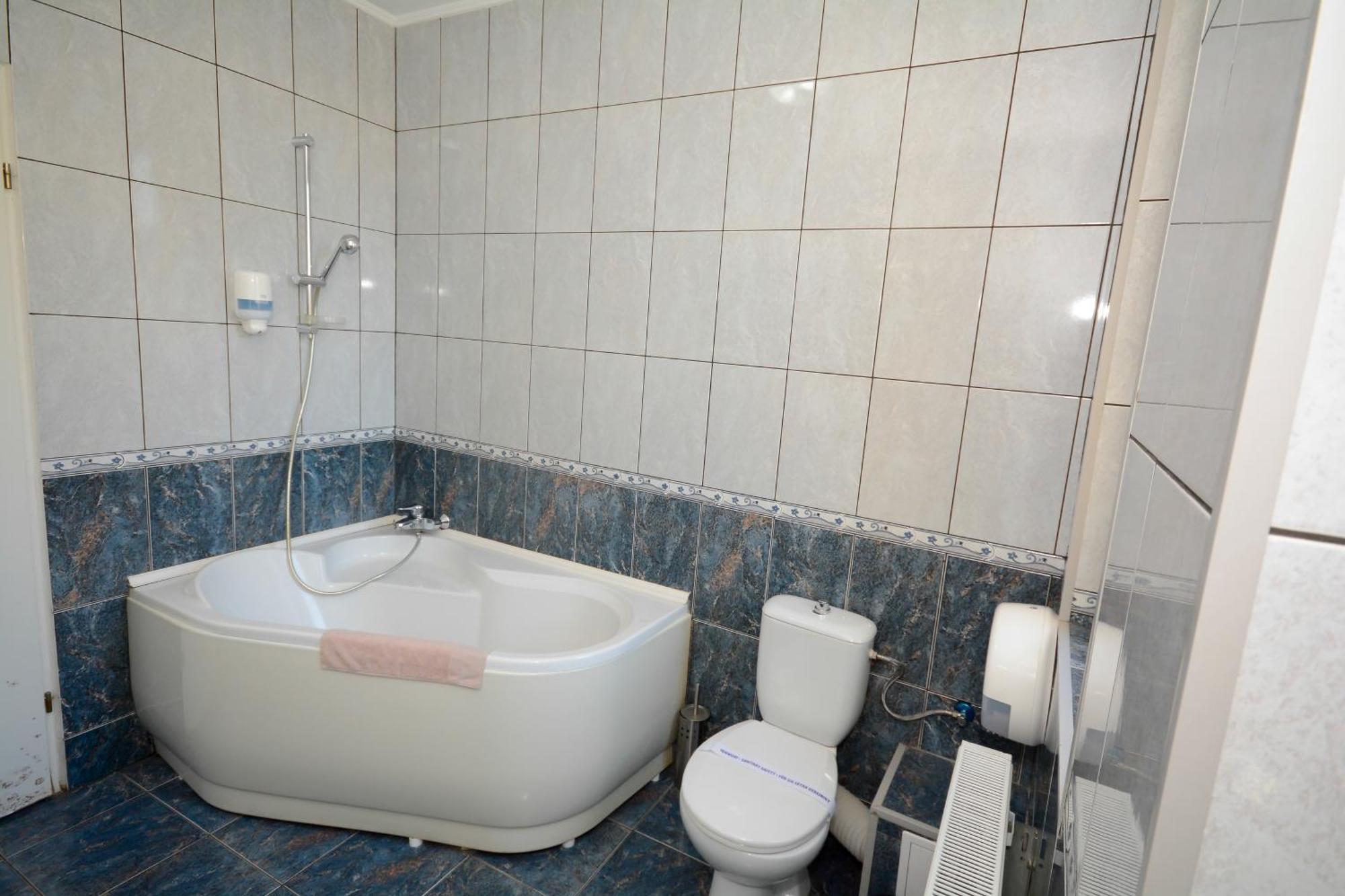Hotel Andre'S Krajowa Zewnętrze zdjęcie